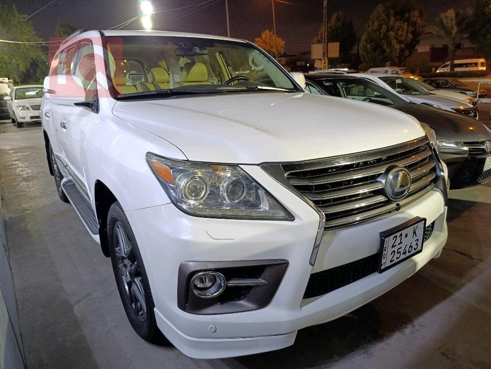 Lexus LX